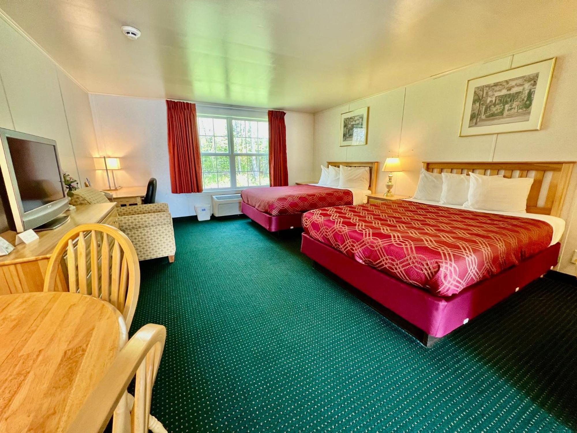Rodeway Inn & Suites Brunswick Near Hwy 1 Eksteriør billede